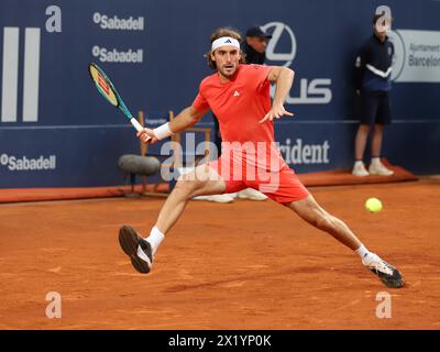 Sabadell, Barcelona, Spanien. April 2024. STEFANOS TSITSIPAS (Griechenland) in Aktion während der Barcelona Open in der Banc Sabadell Godo. Tsitsipas gewann 6:4, 7:5. (Kreditbild: © Xavi Urgeles/ZUMA Press Wire) NUR REDAKTIONELLE VERWENDUNG! Nicht für kommerzielle ZWECKE! Stockfoto