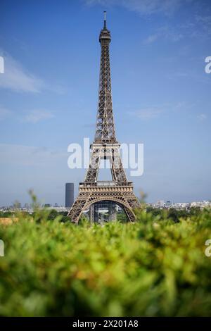 Blick vom Jardins du Trocadéro auf den Eiffelturm (Tour Eiffel), Paris, Île-de-France, Frankreich, Europa Stockfoto
