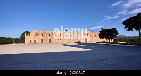 Arkadi Kloster, architektonisch bemerkenswert, historisches orthodoxes Kloster und Kirche aus dem 16. Jahrhundert; Arkadi, Kreta, Griechenland Stockfoto