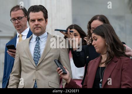 Washington, Usa. April 2024. Der US-Repräsentant Matt Gaetz (Republikaner von Florida) verlässt das Kapitol nach einer Parlamentswahl in Washington, DC, USA am Donnerstag, den 18. April 2024. Foto: Annabelle Gordon/CNP/ABACAPRESS.COM Credit: Abaca Press/Alamy Live News Stockfoto