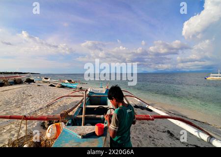 Ein bangka-Boot in Malapascua, Central Visayas, den Philippinen. Stockfoto