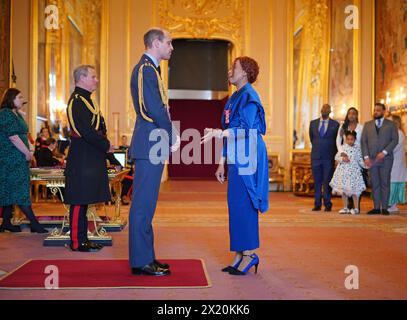 Virginia Barrett von Fleet, Principal and Chief Executive Officer am Farnborough College of Technology, wird vom Prince of Wales in Windsor Castle zum Offizier des Order of the British Empire ernannt. Die Auszeichnung würdigt die Leistungen der Weiterbildung. Bilddatum: Mittwoch, 21. Februar 2024. Stockfoto