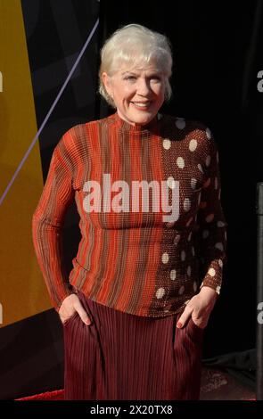 Los Angeles, Usa. April 2024. Julia Sweeney nimmt am Donnerstag, den 18. April 2024, am Eröffnungsabend des TCM Classic Film Festivals und am 30. Jahrestag der Präsentation von „Pulp Fiction“ im TCL Chinese Theatre in der Hollywood-Sektion von Los Angeles Teil. Foto: Jim Ruymen/UPI Credit: UPI/Alamy Live News Stockfoto