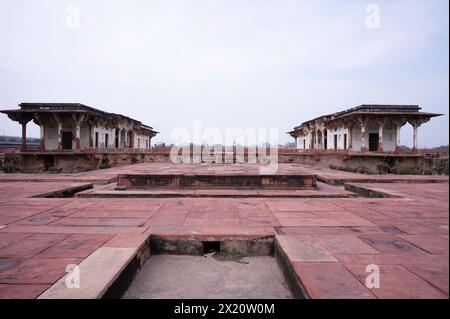 Bagh-i-Gul-Afshan (der blumenstreuende Garten) und Bagh-i-nur-Afshan (der lichtstreuende Garten) oder RAM Bagh, ein mogul-Garten, Agra, Uttar Pradesh Stockfoto