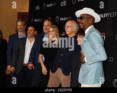 HOLLYWOOD, KALIFORNIEN - 18. APRIL: (L-R) Judd Apatow, Jeff Garlin, Cheryl Hines, Jeff Schaffer, Jeff Garlin, Larry David, Susie Essman und J.B. Smoove Stockfoto