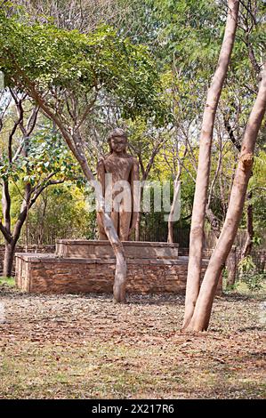 Geschnitztes Idol im Komplex, Teli Ka Mandir, Fort Complex, Gwalior, Madhya Pradesh, Indien Stockfoto