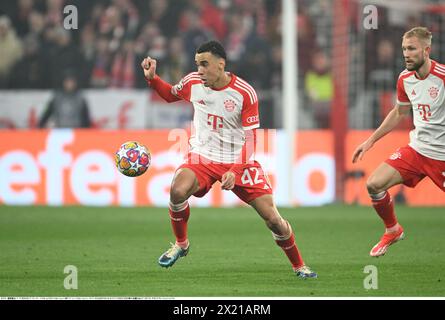 München, Deutschland. April 2024. Jamal Musiala (42) vom FC Bayern München in der Allianz Arena in München, Deutschland, 17. April 2024 im Finale des UEFA Champions League-Viertels zwischen Bayern München und Arsenal. Quelle: Takamoto Tokuhara/AFLO/Alamy Live News Stockfoto