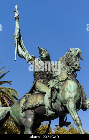 Historische Reiterstatue auf der Plaza de Mayo, Buenos Aires Stockfoto