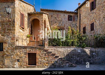 Machen Sie einen Spaziergang durch Monticchiello, Pienza, Provinz Siena, Toskana, Italien Stockfoto