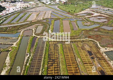 Die Castro Marim Salinen aus der Luft, Portugal, Castro Marim Stockfoto