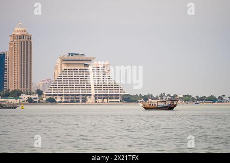 Skyline Doha am Nachmittag in Doha Corneach, Katar 10-04-2024 Stockfoto