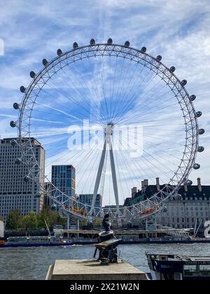 London, Großbritannien. April 2024. Das London Eye ist in London zu sehen. (Credit Image: © Mairo Cinquetti/SOPA images via ZUMA Press Wire) NUR REDAKTIONELLE VERWENDUNG! Nicht für kommerzielle ZWECKE! Stockfoto