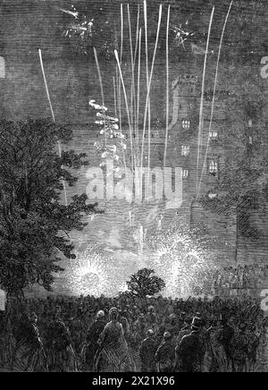 Festlichkeiten auf Kilkenny Castle [in Irland] zum Erwachen des Marquis of Ormonde, 1865. Um den 21. Geburtstag des jungen Herrn zu feiern, gab es ein Feuerwerk auf dem Burgrasen... auf Anordnung eines Bürgerkomitees. Es wurde von Mr. J. Lawrence aus Dublin geliefert und bestand aus verschiedenen Wasserraketen, Feuerbrunnen und anderen Geräten; auch ein wunderschönes horizontales Rad, das farbige Sterne in jede Richtung abwarf, das auf einem Floß im Fluss schwamm, mit wunderbarer Wirkung. Das Luftfeuerwerk beinhaltete Raketen aller möglichen Beschreibung, Stockfoto