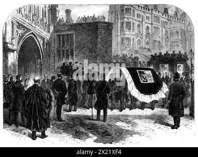 The Beeral of Lord Palmerston: Ankunft des Leichenwagens an der Westtür der Westminster Abbey, 1865. Die Trauerprozession... ging langsam in das breite Heiligtum und setzte die ernannten Persönlichkeiten, den Sarg und die Trauernden an die Haupttür... die Bürgermeister und Stadträte, die meist ihre Gewänder trugen, und wurden in einigen Fällen von ihren Maketrägern oder Einweisern besucht, wurden so schnell wie sie ankamen aufgenommen... die Freiwilligen behielten den Boden, gebildet in einer doppelten Linie vom Westminster Hospital hinüber zum Krimdenkmal der Westminster Gelehrten, gegenüber der Tür von Dean's-Yard. Die gre Stockfoto