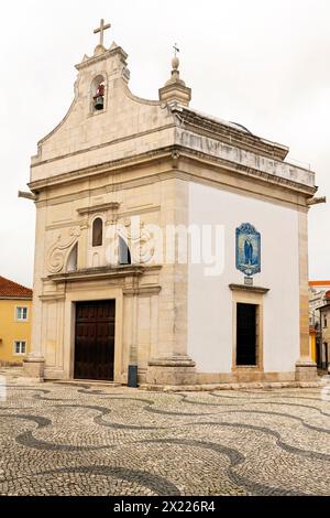 St. Goncalinho Kirche. Malerische und wunderschöne Kleinstadt Aveiro in Portugal. Eine berühmte portugiesische Stadt, die für ihren Fluss und ihre Kanäle bekannt ist. Aveiro ist die Kappe Stockfoto