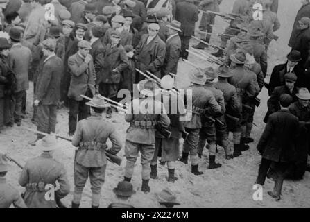 Streikende in Schach halten, Lawrence, Massachusetts, 1912. Stockfoto