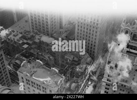 Gerechter Brand aus Singer Gebäude, 1912. Zeigt ein Feuer im Equitable Building, Pine Street, Brooklyn, New York City. Stockfoto