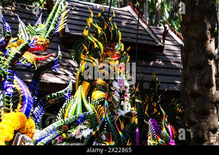 Bananenblatt, hergestellt als Schlange, als Opfer. König von Nagas oder Schlange aus Bananenblatt. Stockfoto