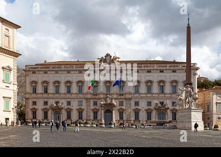 Rom, Italien - 18. März 2018: Der Palazzo della Consulta (erbaut 1732–1735) ist ein spätbarocker Palast im Zentrum von Rom, Italien, der seit 1955 den beherbergt Stockfoto