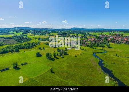 Ausblick auf den Staffelsee in Oberbayern südlich der Gemeinde Uffing die Region Uffing am Staffelsee an einem herrlichen Sommertag von Uffing am Staffelsee Stockfoto