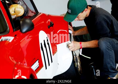 Le Castellet, Frankreich. April 2024. © PHOTOPQR/NICE MATIN/Frank Muller ; le castellet ; 19/04/2024 ; Circuit paul ricard GP Prix de France Historique au Castellet du 19 au 21 avril 2024 - historischer großer Preis von Frankreich 19.-20.-21. April 2024 | Circuit Paul Ricard Credit: MAXPPP/Alamy Live News Stockfoto