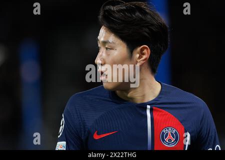 Lee Kang-in im Viertelfinale der UEFA Champions League zwischen Paris Saint-Germain FC und FC Barcelona im Parc des Princes, Paris, Frankreich (Maciej Rog) Stockfoto