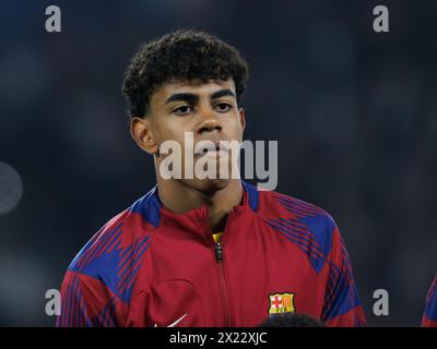 Lamine Yamal im Viertelfinale der UEFA Champions League zwischen Paris Saint-Germain FC und FC Barcelona im Parc des Princes, Paris, Frankreich (Maciej Ro Stockfoto