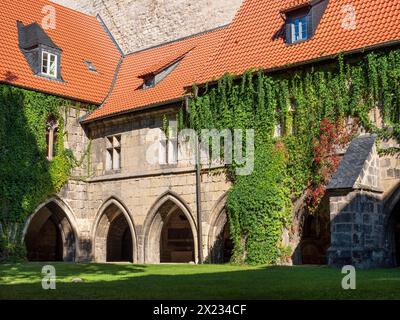 Kreuzgang der Kirche unserer Lieben Frau, Halberstadt, Sachsen-Anhalt, Deutschland Stockfoto