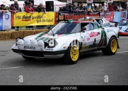 Ein Lancia Stratos Rallyefahrzeug mit Alitalia-Werbung bei einer Rennveranstaltung, SOLITUDE REVIVAL 2011, Stuttgart, Baden-Württemberg, Deutschland Stockfoto