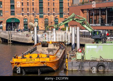 HafenCity, Überseequartier, Speicherstadt, Magdeburger Hafen, International Maritime Museum Hamburg, Baggerarbeiten, Deutschland, Stockfoto