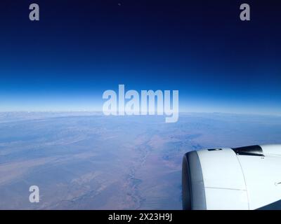 Eine tolle Aussicht vom Flugzeug über den Anden Stockfoto