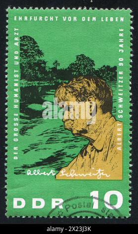 DEUTSCHLAND - UM 1964: Deutsche Briefmarke, zeigt Albert Schweitzer als Arzt, um 1964 Stockfoto