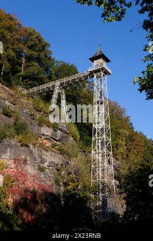 Historischer Personenaufzug in Bad Schandau, Elbsandsteingebirge, Sachsen, Deutschland Stockfoto