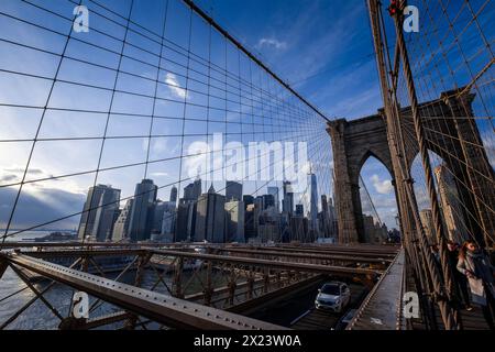 Blick von der Brooklyn Bridge, eröffnet im Mai 1883, mit Blick auf Lower Manhattan Stockfoto