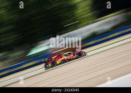 Imola, Imola, Italien. April 2024. Ferrari Hypercar Nr. 50 gefahren von Antonio Fuoco, Miguel Molina und Nicklas Nielsen während des freien Trainings in der Kurve Tamburello, 2. Runde der World Endurance CampiChampionship auf der internationalen Rennstrecke Enzo und Dino Ferrari (Credit Image: © Luca Martini/ZUMA Press Wire) NUR REDAKTIONELLE VERWENDUNG! Nicht für kommerzielle ZWECKE! Stockfoto