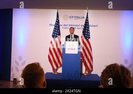 Capri, Kampanien, Italien. April 2024. Antony John Blinken, Außenminister der Vereinigten Staaten, spricht auf der Pressekonferenz bei der Abschlussarbeit am dritten Tag der G7-Außenminister über die Politik, die die Vereinigten Staaten von Amerika und seine Partner zur Deeskalation des Konflikts im Nahen Osten verfolgen werden. (Kreditbild: © Pasquale Gargano/Pacific Press via ZUMA Press Wire) NUR REDAKTIONELLE VERWENDUNG! Nicht für kommerzielle ZWECKE! Quelle: ZUMA Press, Inc./Alamy Live News Stockfoto