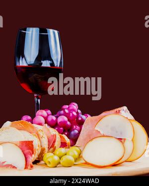 Köstliche Tapas zum Genießen mit Rotwein Stockfoto