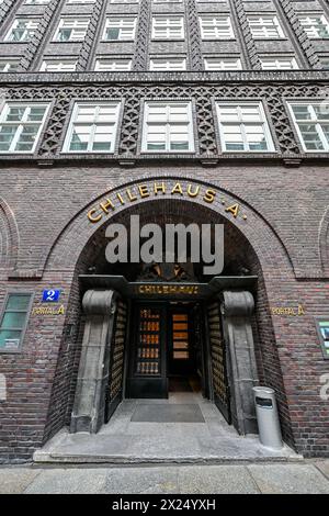 Hamburg, Deutschland - 14. Juli 2023: Chilehaus Backsteinbau in Hamburg. Stockfoto