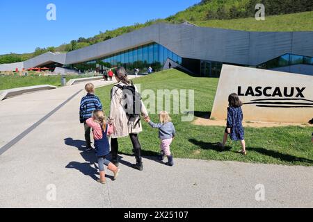 Lascaux IV, International Center for Cave Art (Centre international de l'Art pariétal), präsentiert unter anderem ein vollständiges Faksimile aller d Stockfoto