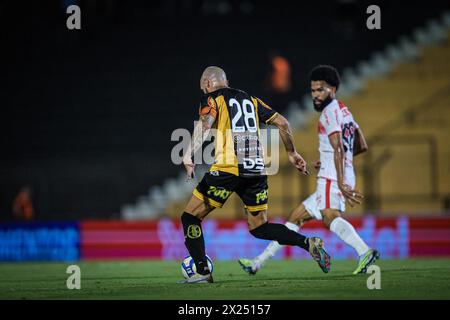 Novo Horizonte, Brasilien. April 2024. SP - NOVO HORIZONTE - 04/19/2024 - BRASILEIRO B 2024, NOVORIZONTINO x CRB - Marlon, Novorizontino Spieler während eines Spiels gegen CRB im Jorge Ismael de Biasi Stadion für die brasilianische B 2024 Meisterschaft. Foto: Pedro Zacchi/AGIF (Foto: Pedro Zacchi/AGIF/SIPA USA) Credit: SIPA USA/Alamy Live News Stockfoto