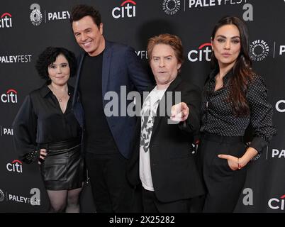 Los Angeles, USA. April 2024. (L-R) Alex Borstein, Seth MacFarlane, Seth Green und Milan Kunis beim PaleyFest LA 2024 - 25. Jahrestag der FAMILIE im Dolby Theatre in Hollywood, KALIFORNIEN am Freitag, den 19. April 2024. (Foto: Sthanlee B. Mirador/SIPA USA) Credit: SIPA USA/Alamy Live News Stockfoto