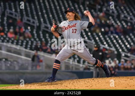 Minneapolis, Minnesota, USA. April 2024. Detroit Tigers Pitcher ANDREW CHAFIN (17) während eines MLB-Baseballspiels zwischen den Minnesota Twins und den Detroit Tigers am 19. April 2024 im Target Field in Minneapolis. Detroit gewann mit 5:4. (Kreditbild: © Steven Garcia/ZUMA Press Wire) NUR REDAKTIONELLE VERWENDUNG! Nicht für kommerzielle ZWECKE! Stockfoto