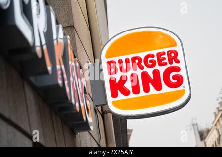 Madrid, Spanien. März 2024. Amerikanische Kette von Hamburger Fast Food Restaurants Burger King Logo in Spanien. Quelle: SOPA Images Limited/Alamy Live News Stockfoto