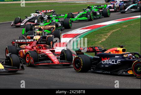 16 LECLERC Charles (mco), Scuderia Ferrari SF-24, Aktion während des Formel 1 Lenovo Chinese Grand Prix 2024, 5. Runde der Formel 1 Weltmeisterschaft 2024 vom 19. Bis 21. April 2024 auf dem Shanghai International Circuit in Shanghai, China Stockfoto