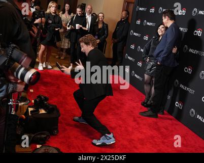 Los Angeles, USA. April 2024. (L-R) Seth Green, Alex Borstein und Seth MacFarlane kommen am 25. Jahrestag des PaleyFest LA 2024 im Dolby Theatre in Hollywood, KALIFORNIEN, am Freitag, den 19. April 2024. (Foto: Sthanlee B. Mirador/SIPA USA) Credit: SIPA USA/Alamy Live News Stockfoto