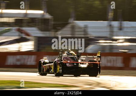 Imola, Italien. April 2024. Sie treffen auf die Free Practice 2 während der FIA World Endurance Championship WEC 6 Hours of Imola Italy 2024 19 April, Imola, Italien Credit: Independent Photo Agency/Alamy Live News Stockfoto