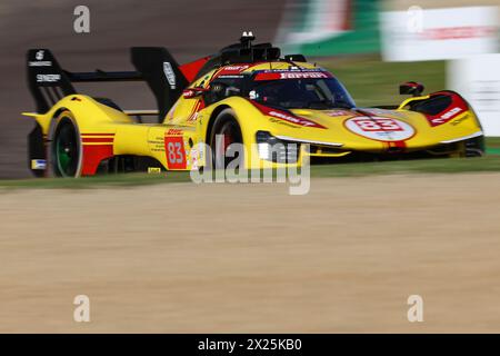 Imola, Italien, 19. April 2024, #83 AF Corse (Ita) Ferrari 499P (HY) Robert Kubica (Pol) / Yifei YE (CHN) / Robert Shwartzman (ISR) während der 6 Stunden von Imola, dem zweiten Rennen der FIA Langstrecken-Weltmeisterschaft 2024 (FIA WEC) auf der Autodromo Internazionale Enzo e Dino Ferrari vom 18. bis 21. April 2024 in Imola, Italien - Foto Bruno Vandevelop/MPS Agency Credit MPS Agency/Alamy Live News Stockfoto