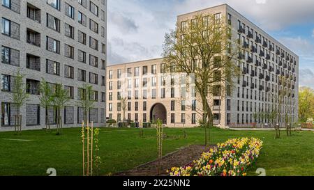 Fassaden von Neubauten im Hamburger Pergolenviertel. Bis 2023 wurden 1700 Mietwohnungen (teilweise Sozialwohnungen) errichtet Stockfoto