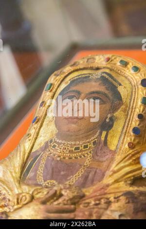 Ägypten, Kairo, Ägyptisches Museum, das goldene Mädchen, ein Fayum-Porträt aus Hawara. Stockfoto