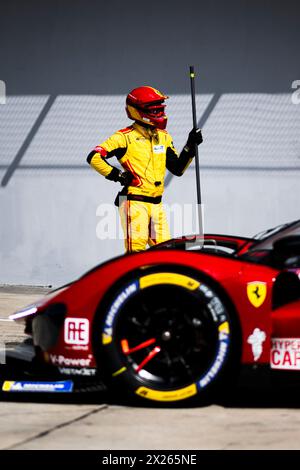 Imola, Italie. April 2024. Ferrari AF Corse während der 6 Stunden von Imola 2024, 2. Runde der FIA Langstrecken-Weltmeisterschaft 2024, vom 18. Bis 21. April 2024 auf dem Autodromo Internazionale Enzo e Dino Ferrari in Imola, Italien - Foto Charly Lopez/DPPI Credit: DPPI Media/Alamy Live News Stockfoto